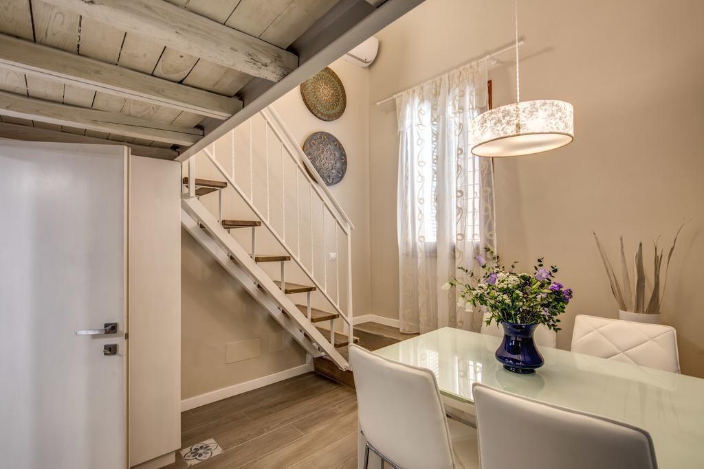 Appartamento Domus Urbana Roma Esterno foto